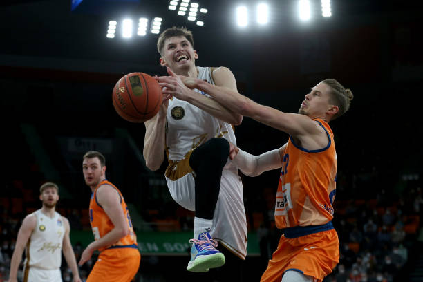 同时英超的 同时英超的