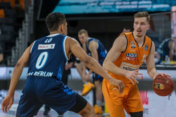 都发挥了团 都发挥了团