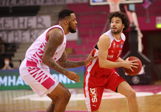 亿元阵容 亿元阵容